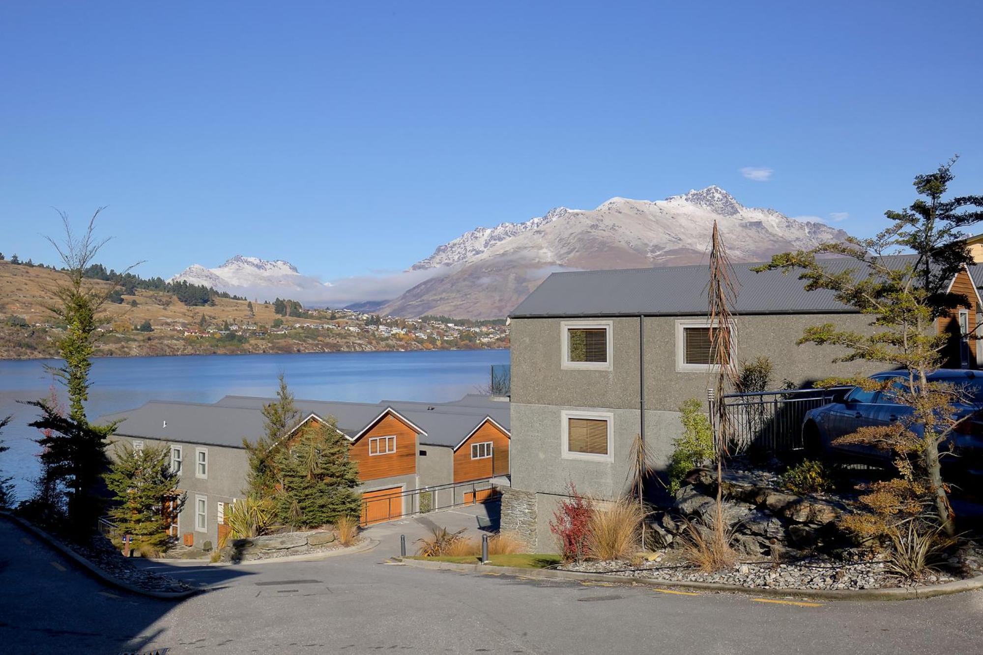 Alpine Vista - Queenstown Holiday Home Exterior foto